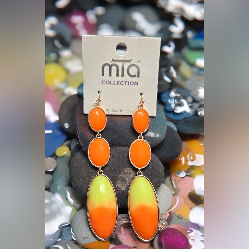 Mia Collection Earrings